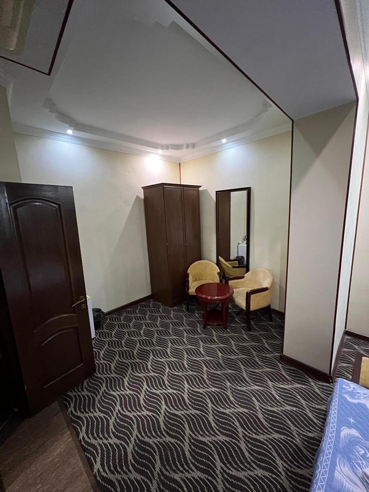 Sary Arka Hotel Shymkent Quarto foto